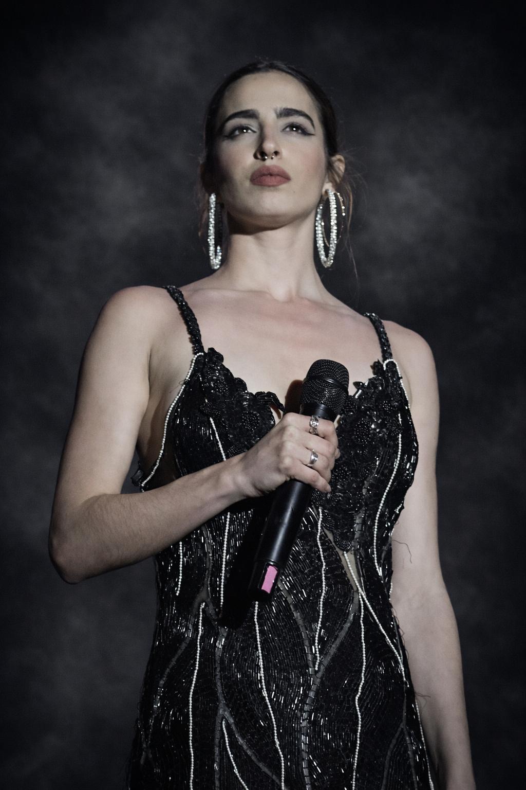 Ángela